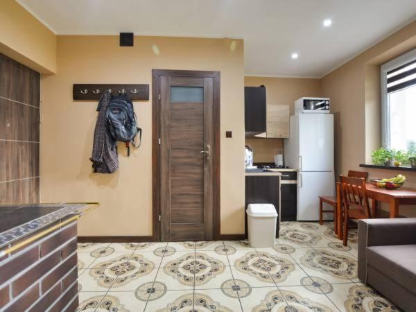 Apartament Folkowy Wujek Pod Gromadzyniem ウストシキ・ドルネ エクステリア 写真